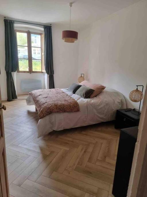Appartement Au Coeur De La Ville Corte  Eksteriør billede